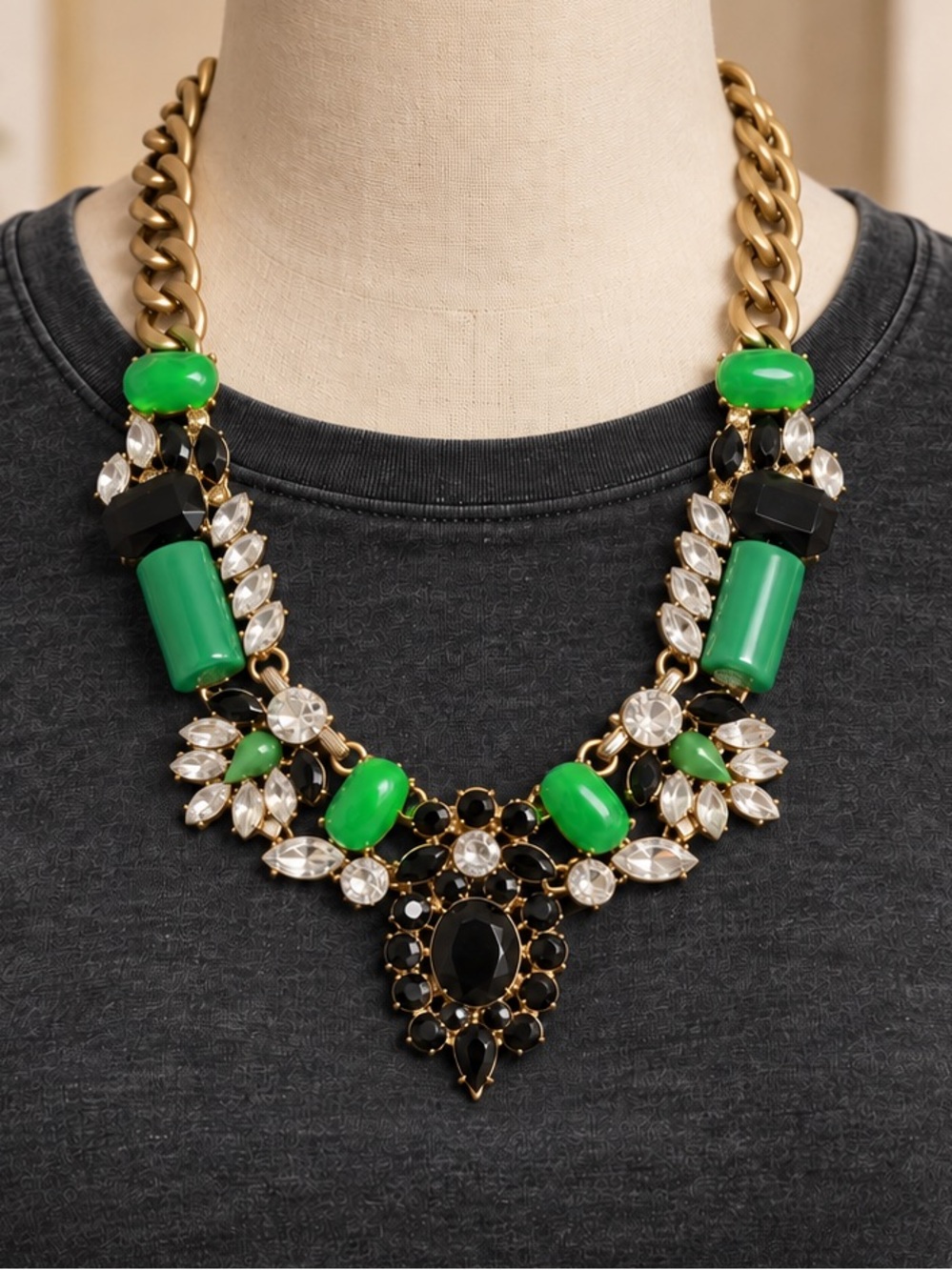 Chunky Green Black Rhinestone Statement Necklace Gold Tone Bib Collar